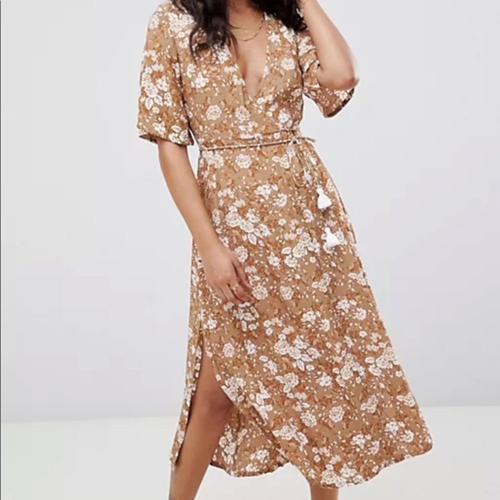 Faithfull the Brand Rivera Floral Wrap Midi Dress Size 4